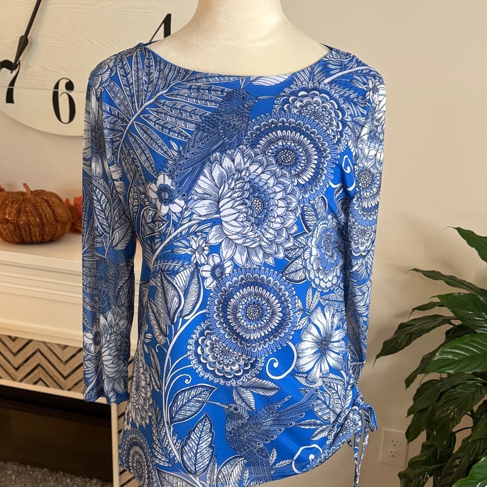 Ruby Rd. Vibrant Blue and White Floral Blouse NWOT